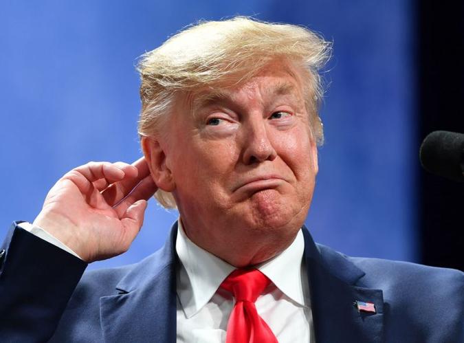 Trump é acusado de pressionar a Ucrânia a investigar potencial adversário nas eleições de 3 de novembro e de atrapalhar o inquérito no Congresso (foto: Nicholas Kamm) Trump é acusado de pressionar a Ucrânia a investigar potencial adversário nas eleições de 3 de novembro e de atrapalhar o inquérito no Congresso (foto: Nicholas Kamm)