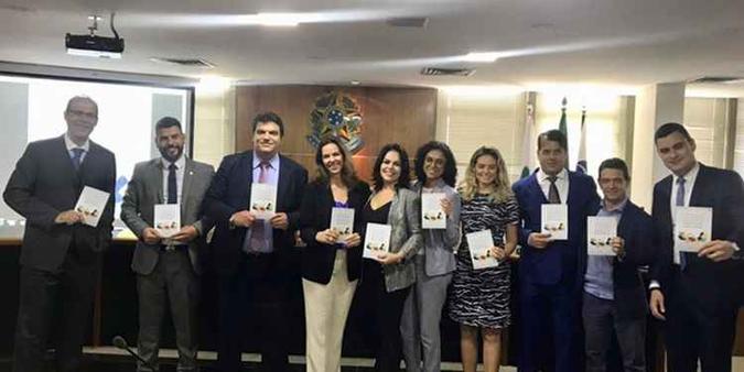 Em breve, a versão digital estará disponível no site da OAB-DF e dos demais parceiros do evento(foto: Divulgação ) Em breve, a versão digital estará disponível no site da OAB-DF e dos demais parceiros do evento(foto: Divulgação )
