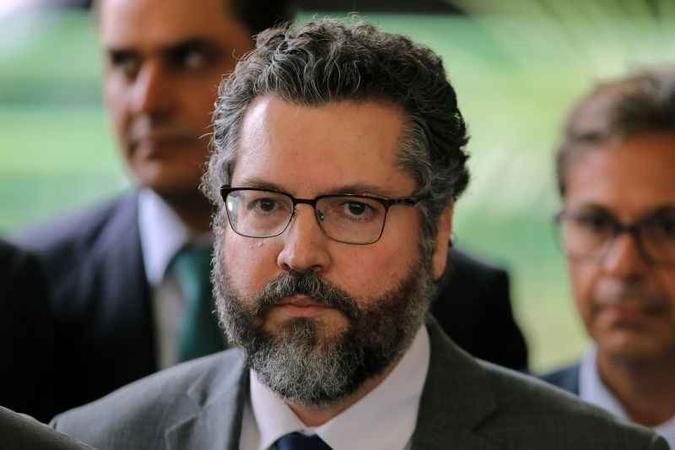 Para Araújo, o que ele chama de Para Araújo, o que ele chama de