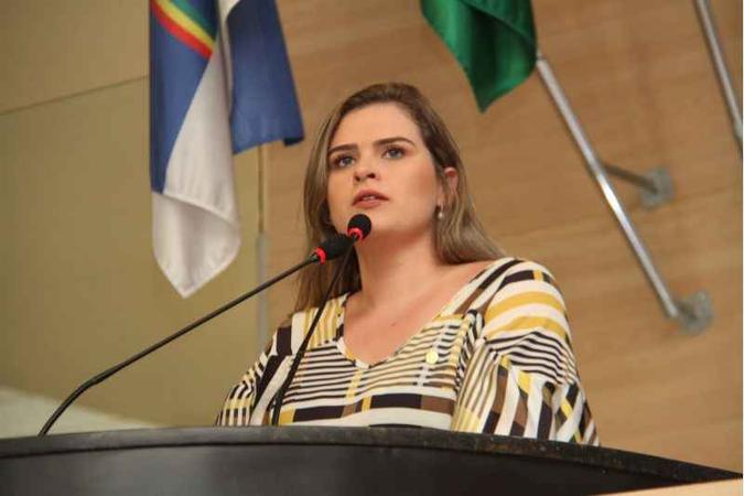 A petista Marília Arraes se recusa a abandonar candidatura ao governo de Pernambuco em benefício de Paulo Câmara, do PSB(foto: Camara de Veradores/Divulgação) A petista Marília Arraes se recusa a abandonar candidatura ao governo de Pernambuco em benefício de Paulo Câmara, do PSB(foto: Camara de Veradores/Divulgação)
