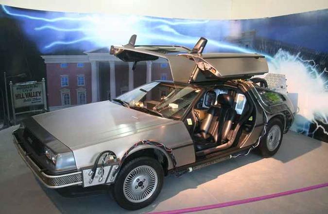 Réplica do DeLorean do filme De Volta para o Futuro(foto: Luciano Marques/CB/D.A Press) Réplica do DeLorean do filme De Volta para o Futuro(foto: Luciano Marques/CB/D.A Press)