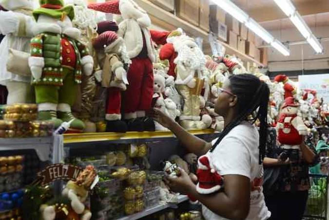 Índice de Preços ao Consumidor, que mede a variação de preços da cesta de compras de famílias com renda até 2,5 salários mínimos, acusou inflação de 0,42% em outubro contra -0,25% de setembro(foto: Rovena Rosa/Agência Brasil ) Índice de Preços ao Consumidor, que mede a variação de preços da cesta de compras de famílias com renda até 2,5 salários mínimos, acusou inflação de 0,42% em outubro contra -0,25% de setembro(foto: Rovena Rosa/Agência Brasil )