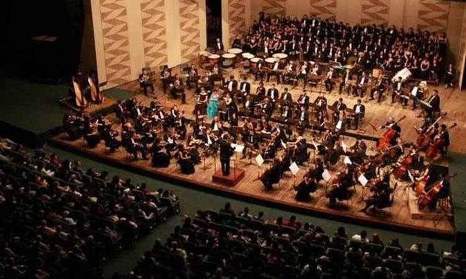 A Orquestra repetirá o programa da primeira apresentação em 1979, sob a regência de Claudio Santoro(foto: Júnior Aragão/ Divulgação) A Orquestra repetirá o programa da primeira apresentação em 1979, sob a regência de Claudio Santoro(foto: Júnior Aragão/ Divulgação)