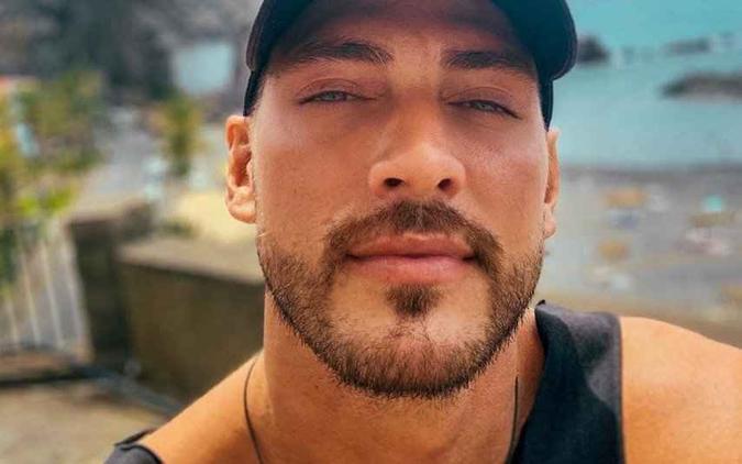 O ator Ângelo Rodrigues continua internado em estado grave(foto: Reprodução/Instagram) O ator Ângelo Rodrigues continua internado em estado grave(foto: Reprodução/Instagram)