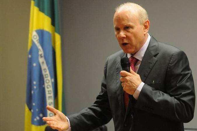 Mantega acredita que o país terá uma boa notícia nesta semana, o que ajudará a reverter a onda de pessimismo(foto: Iano Andrade/CB/D.A Press ) Mantega acredita que o país terá uma boa notícia nesta semana, o que ajudará a reverter a onda de pessimismo(foto: Iano Andrade/CB/D.A Press )