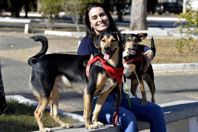 Wanessa Costa é protetora independente e já teve vários animais devolvidos (foto: Marcelo Ferreira/CB/D.A Press) Wanessa Costa é protetora independente e já teve vários animais devolvidos (foto: Marcelo Ferreira/CB/D.A Press)