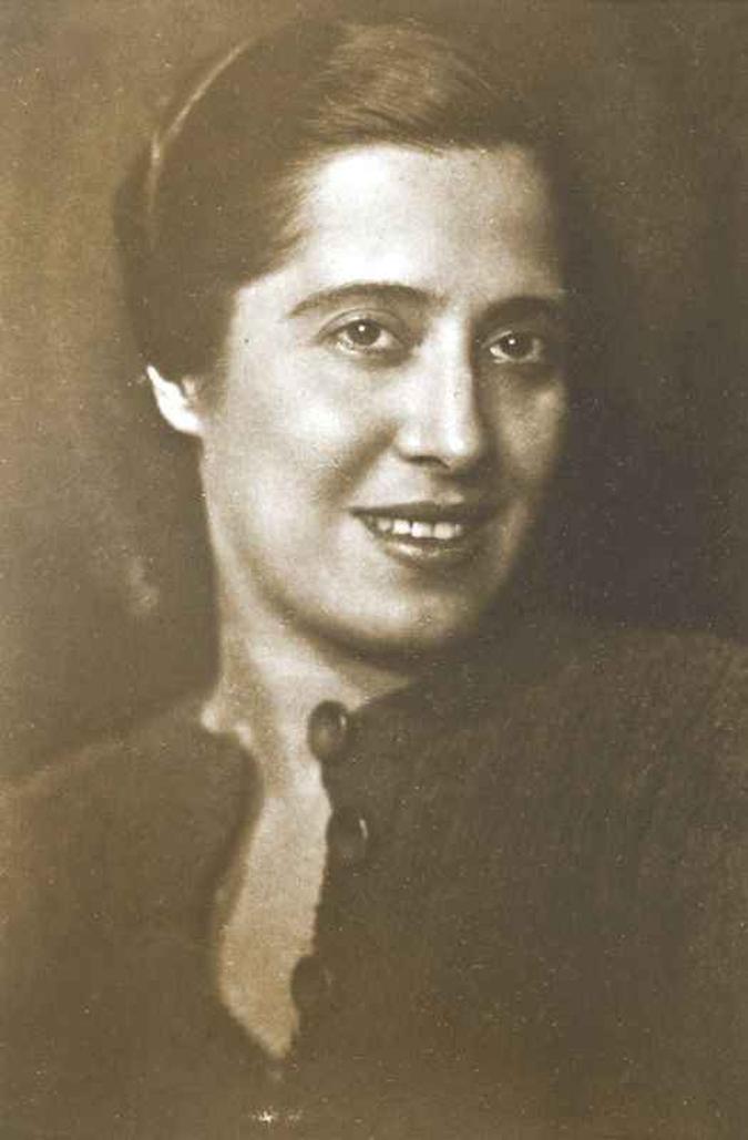 Lucia cultivou a literatura e as flores, que ofertava aos amigos(foto: Arquivo Pessoal) Lucia cultivou a literatura e as flores, que ofertava aos amigos(foto: Arquivo Pessoal)
