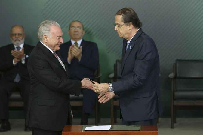 Presidente Michel Temer dá posse ao ministro do Trabalho, Caio Vieira de Mello(foto: Valter Campanato/Agência Brasil) Presidente Michel Temer dá posse ao ministro do Trabalho, Caio Vieira de Mello(foto: Valter Campanato/Agência Brasil)