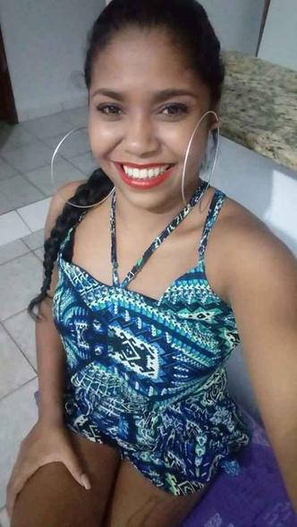 Viviane Santos, 21 anos, foi morta a tiros em um bar na região de Sobradinho(foto: Reprodução redes sociais) Viviane Santos, 21 anos, foi morta a tiros em um bar na região de Sobradinho(foto: Reprodução redes sociais)