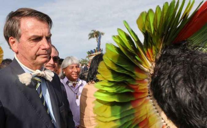 Bolsonaro sobre a jornalista: ''Ela queria um furo. Ela queria dar o furo, a qualquer preço, contra mim''(foto: Marcos Correa/PR) Bolsonaro sobre a jornalista: ''Ela queria um furo. Ela queria dar o furo, a qualquer preço, contra mim''(foto: Marcos Correa/PR)