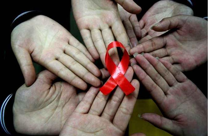 A Unaids afirma que o combate ao HIV encontra-se em um ponto delicado e o ritmo do progresso não está em linha com a ambição global(foto: STR / AFP) A Unaids afirma que o combate ao HIV encontra-se em um ponto delicado e o ritmo do progresso não está em linha com a ambição global(foto: STR / AFP)