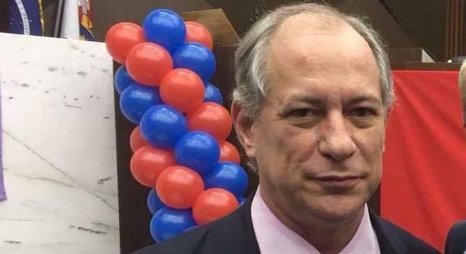 Sobre a ex-presidente Dilma Rousseff, Ciro Gomes diz que não faz bom juízo do seu governo, mas acredita que ela é uma pessoa honrada(foto: Regis Souto/Divulgação) Sobre a ex-presidente Dilma Rousseff, Ciro Gomes diz que não faz bom juízo do seu governo, mas acredita que ela é uma pessoa honrada(foto: Regis Souto/Divulgação)