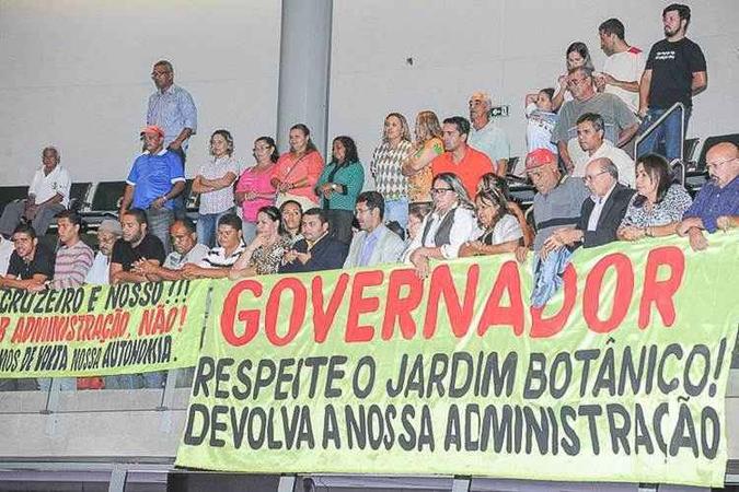 Na semana passada, centenas de moradores das regiões afetadas pelo projeto de fusão invadiram as galerias da Câmara Legislativa para acompanhar a discussão sobre o tema(foto: Carlos Gandra/CLDF) Na semana passada, centenas de moradores das regiões afetadas pelo projeto de fusão invadiram as galerias da Câmara Legislativa para acompanhar a discussão sobre o tema(foto: Carlos Gandra/CLDF)
