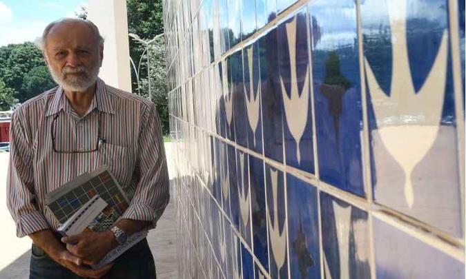 Para José Carlos Córdova Coutinho, cidade deve homenagear Athos como fez com Niemeyer, Israel Pinheiro e JK(foto: ED ALVES/CB/D.A Press) Para José Carlos Córdova Coutinho, cidade deve homenagear Athos como fez com Niemeyer, Israel Pinheiro e JK(foto: ED ALVES/CB/D.A Press)