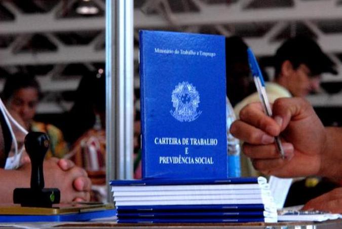 No terceiro trimestre de 2017, as maiores taxas foram verificadas na Bahia (30,8%), no Piauí (27,7%), em Sergipe (25,2%), no Maranhão (24,9%) e em Pernambuco (24,5%(foto: Marcello Casal Jr/Agência Brasil ) No terceiro trimestre de 2017, as maiores taxas foram verificadas na Bahia (30,8%), no Piauí (27,7%), em Sergipe (25,2%), no Maranhão (24,9%) e em Pernambuco (24,5%(foto: Marcello Casal Jr/Agência Brasil )