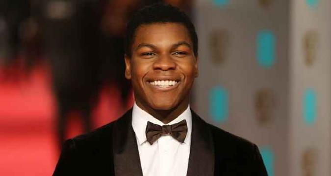 John Boyega estreou a carreia no meio audiovisual na série 'Becoming human'(foto: AFP PHOTO / JUSTIN TALLIS) John Boyega estreou a carreia no meio audiovisual na série 'Becoming human'(foto: AFP PHOTO / JUSTIN TALLIS)