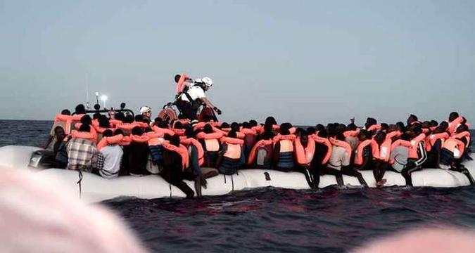 (foto: Karpov / SOS MEDITERRANEE / AFP) (foto: Karpov / SOS MEDITERRANEE / AFP)