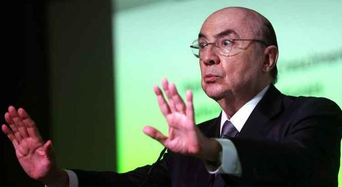 Ao ser questionado por repórter, Meirelles respondeu imediatamente que Ao ser questionado por repórter, Meirelles respondeu imediatamente que