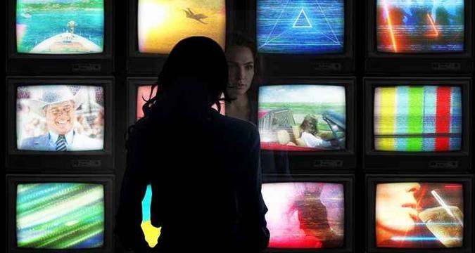 Após grande sucesso, Gal Gadot retorna como a heroína no segundo filme(foto: Reprodução/Twitter) Após grande sucesso, Gal Gadot retorna como a heroína no segundo filme(foto: Reprodução/Twitter)