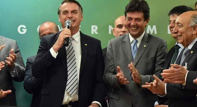 Presidente eleito, Jair Bolsonaro (PSL), e o futuro ministro da Saúde, Luiz Henrique Mandetta (DEM-MS)(foto: Rafael Carvalho/CB/DA Press) Presidente eleito, Jair Bolsonaro (PSL), e o futuro ministro da Saúde, Luiz Henrique Mandetta (DEM-MS)(foto: Rafael Carvalho/CB/DA Press)