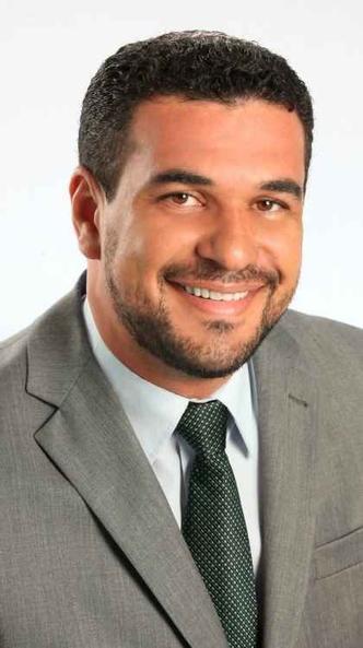 Everaldo Vidal Pereira Martins está sendo acionado por promover ilegalmente sua imagem pessoal com dinheiro público(foto: Reprodução/Prefeitura) Everaldo Vidal Pereira Martins está sendo acionado por promover ilegalmente sua imagem pessoal com dinheiro público(foto: Reprodução/Prefeitura)