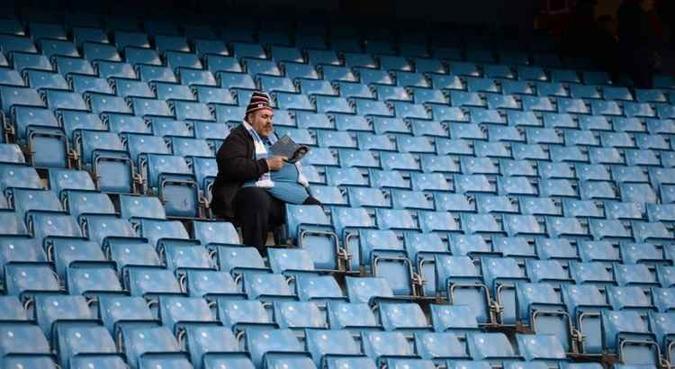 Um jogador das categorias de base do Manchester City entrou com um pedido de indenização milionário contra o time, alegando abusos sexuais cometidos por um dos treinadores do clube(foto: Oli Scarff/AFP - 05/11/2016) Um jogador das categorias de base do Manchester City entrou com um pedido de indenização milionário contra o time, alegando abusos sexuais cometidos por um dos treinadores do clube(foto: Oli Scarff/AFP - 05/11/2016)
