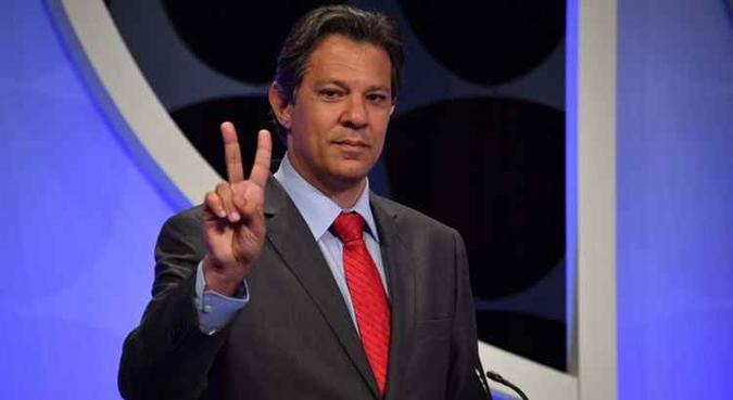 Esta não é a primeira vez que Favieri presta serviços a Haddad(foto: Nelson Almeida/AFP) Esta não é a primeira vez que Favieri presta serviços a Haddad(foto: Nelson Almeida/AFP)