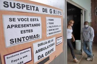 Medo da gripe suína faz pessoas confundirem ainda mais os sintomas: o importante é ter calma e consultar um médico(foto: Iano Andrade/CB/D.A Press) Medo da gripe suína faz pessoas confundirem ainda mais os sintomas: o importante é ter calma e consultar um médico(foto: Iano Andrade/CB/D.A Press)
