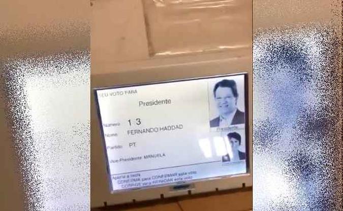 Cena do vídeo postado na internet: Polícia Federal vai investigar(foto: Reprodução/Twitter) Cena do vídeo postado na internet: Polícia Federal vai investigar(foto: Reprodução/Twitter)