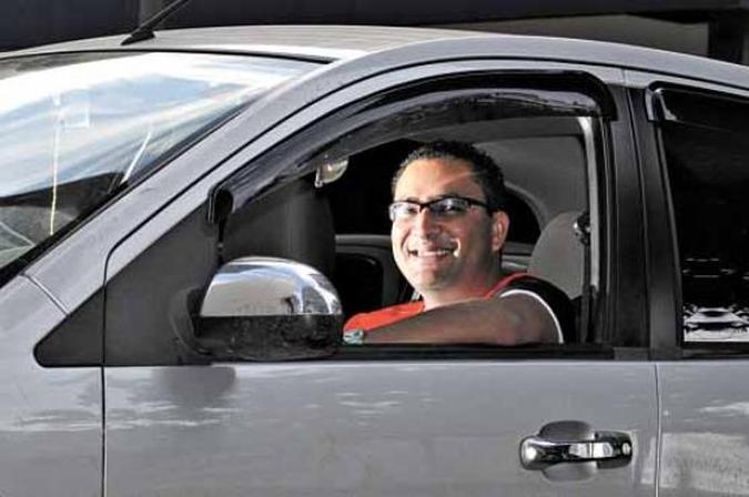 O brigadista Fábio Souza diz que nunca foi multado. Ele se mostrou surpreso com a medida que será adotada pelo Detran do Distrito Federal(foto: Edilson Rodrigues/CB/D.A.Press) O brigadista Fábio Souza diz que nunca foi multado. Ele se mostrou surpreso com a medida que será adotada pelo Detran do Distrito Federal(foto: Edilson Rodrigues/CB/D.A.Press)