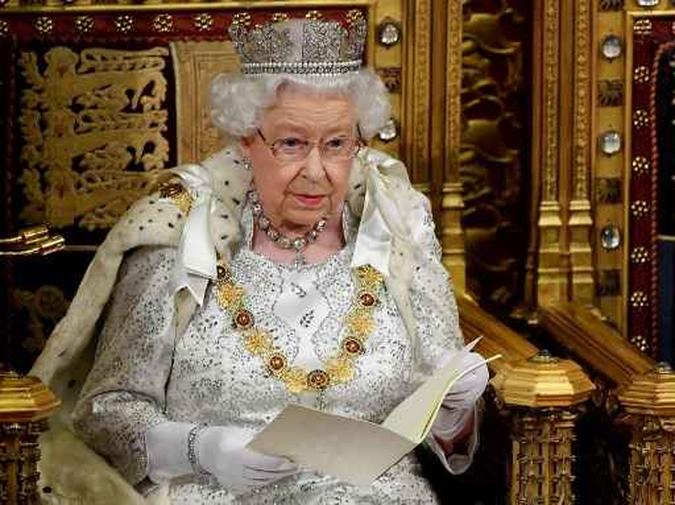 A Rainha Elizabeth II apresentou em seu discurso o programa legislativo do governo do premier Boris Johnson(foto: Toby Melville/AFP) A Rainha Elizabeth II apresentou em seu discurso o programa legislativo do governo do premier Boris Johnson(foto: Toby Melville/AFP)