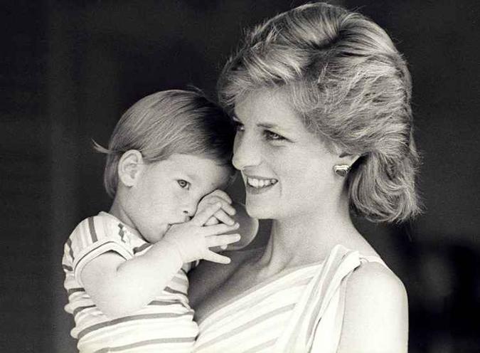 Documentários e livros são produzidos até hoje para contar a história da princesa(foto: Internet/Reprodução ) Documentários e livros são produzidos até hoje para contar a história da princesa(foto: Internet/Reprodução )