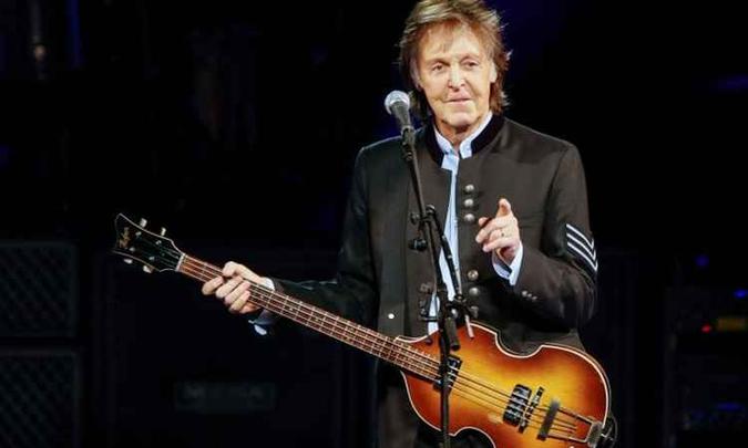 Paul McCartney traz a turnê The freshen up tour a São Paulo e a Curitiba(foto: AFP / Kamil Krzaczynski ) Paul McCartney traz a turnê The freshen up tour a São Paulo e a Curitiba(foto: AFP / Kamil Krzaczynski )