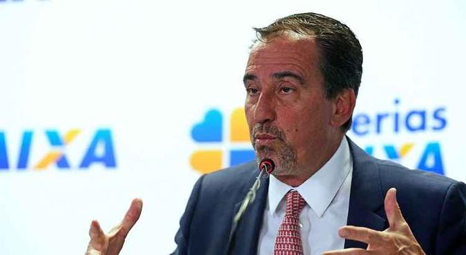 O presidente da Caixa Econômica Federal, Gilberto Occhi diz que a Caixa substituirá temporariamente os vice-presidentes afastados.(foto: Jose Cruz/Agencia Brasil) O presidente da Caixa Econômica Federal, Gilberto Occhi diz que a Caixa substituirá temporariamente os vice-presidentes afastados.(foto: Jose Cruz/Agencia Brasil)