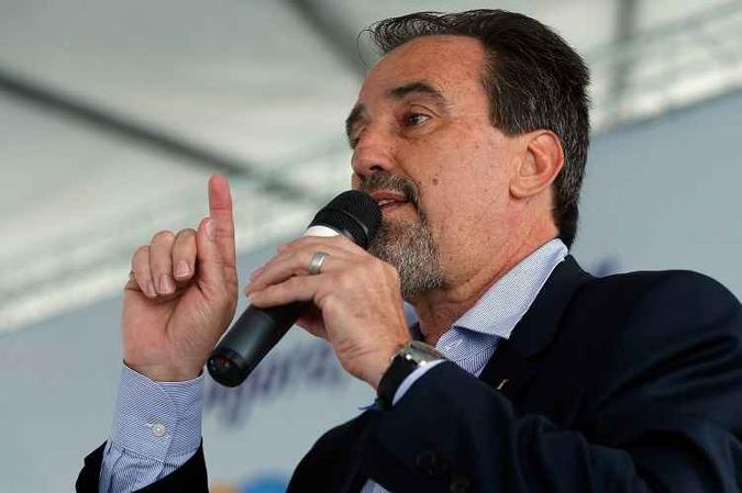 O ministro da Saúde, Gilberto Occhi, lançou, nesta quarta-feira (18/4), a 20ª Campanha Nacional de Vacinação contra a Gripe no Brasil(foto: Tania Rego/Agencia Brasil) O ministro da Saúde, Gilberto Occhi, lançou, nesta quarta-feira (18/4), a 20ª Campanha Nacional de Vacinação contra a Gripe no Brasil(foto: Tania Rego/Agencia Brasil)