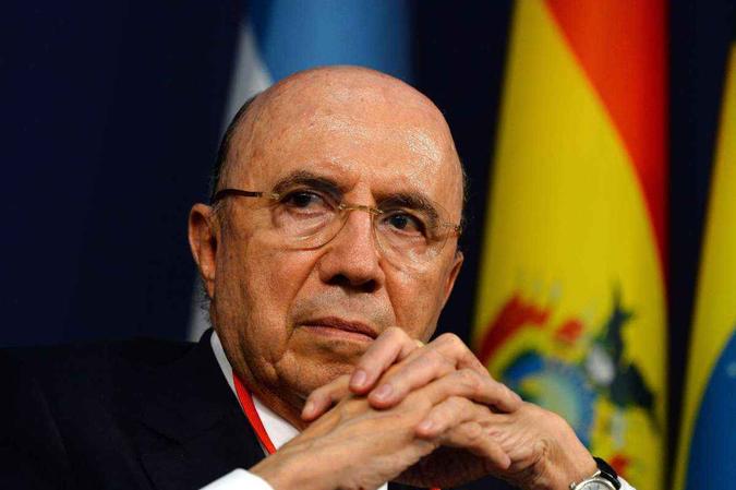 Henrique Meirelles em fórum econômico na França, no dia 9 de junho(foto: ERIC PIERMONT) Henrique Meirelles em fórum econômico na França, no dia 9 de junho(foto: ERIC PIERMONT)