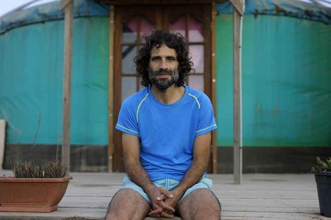 Pachenick diz que viveu um pesadelo por quase duas décadas depois de ter sofrido abuso sexual e desenvolvimento pós-parto (foto: Menahem Kahana/AFP) Pachenick diz que viveu um pesadelo por quase duas décadas depois de ter sofrido abuso sexual e desenvolvimento pós-parto (foto: Menahem Kahana/AFP)