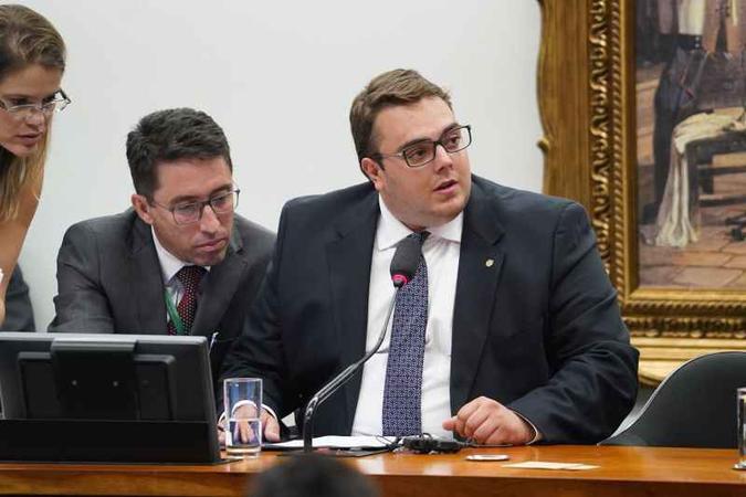 Francischini pretende conversar com o Planalto e com Rodrigo Maia antes de bater o martelo em relação ao relator (foto: Pablo Valadares/Camara dos Deputados) Francischini pretende conversar com o Planalto e com Rodrigo Maia antes de bater o martelo em relação ao relator (foto: Pablo Valadares/Camara dos Deputados)