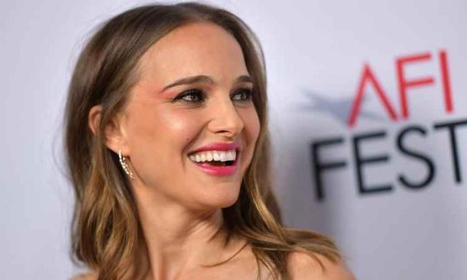 A exposição e o sucesso entram em conflito com a personagem de Portman(foto: Chris Delmas/AFP) A exposição e o sucesso entram em conflito com a personagem de Portman(foto: Chris Delmas/AFP)