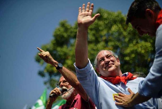 O candidato do PDT acredita que o panorama eleitoral pode mudar até outubro(foto: Carl de Souza/AFP) O candidato do PDT acredita que o panorama eleitoral pode mudar até outubro(foto: Carl de Souza/AFP)