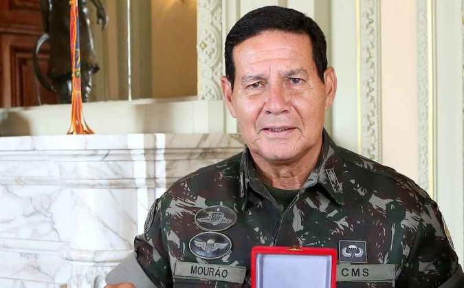 Mourão deu a declaração quando falava sobre as condições de subdesenvolvimento do país e da América Latina(foto: Luiz Chaves/Palácio Piratini) Mourão deu a declaração quando falava sobre as condições de subdesenvolvimento do país e da América Latina(foto: Luiz Chaves/Palácio Piratini)