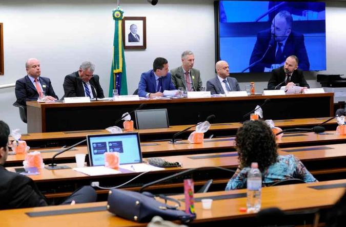 Comissão de Finanças e Tributação (CFT) da Câmara: cabo de guerra(foto: Cleia Viana/Câmara dos Deputados) Comissão de Finanças e Tributação (CFT) da Câmara: cabo de guerra(foto: Cleia Viana/Câmara dos Deputados)