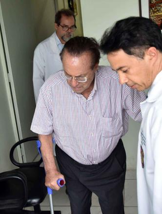 Maluf foi levado da Papuda para um hospital particular em Brasília depois de passar mal(foto: Ed Alves/CB/D.A Press - 22/12/17) Maluf foi levado da Papuda para um hospital particular em Brasília depois de passar mal(foto: Ed Alves/CB/D.A Press - 22/12/17)