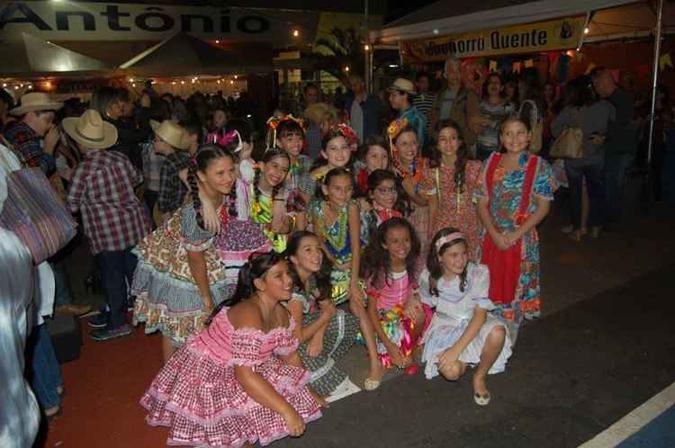 Ir à festa junina da Paróquia Santo Antônio é uma tradição para muitos moradores da cidade(foto: Carlos Moura/CB/D.A Press) Ir à festa junina da Paróquia Santo Antônio é uma tradição para muitos moradores da cidade(foto: Carlos Moura/CB/D.A Press)
