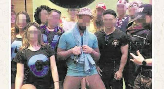 Um dos funcionários, da área de vendas, pensou que abafaria imitando um meme popular no WhatsApp para tentar levar o primeiro lugar no concurso o dito 'Negão do WhatsApp'(foto: Reprodução/Internet ) Um dos funcionários, da área de vendas, pensou que abafaria imitando um meme popular no WhatsApp para tentar levar o primeiro lugar no concurso o dito 'Negão do WhatsApp'(foto: Reprodução/Internet )