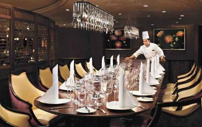 No Splendour of the Seas, há vários restaurantes. Dos mais sofisticados aos simples, à escolha do turista(foto: Splendour of Seas /Divulgação) No Splendour of the Seas, há vários restaurantes. Dos mais sofisticados aos simples, à escolha do turista(foto: Splendour of Seas /Divulgação)