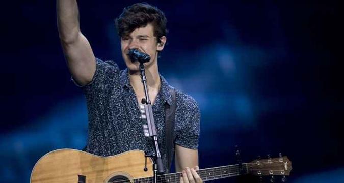 Shawn Mendes vem ao Brasil em julho somente para se apresentar no Villa Mix(foto: MAURO PIMENTEL/AFP) Shawn Mendes vem ao Brasil em julho somente para se apresentar no Villa Mix(foto: MAURO PIMENTEL/AFP)