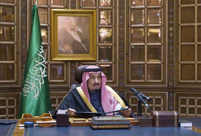 O rei Salman, da Arábia Saudita: país é regido pelas leis islâmicas e a aplicação da pena de morte é relativamente comum(foto: AFP Photo/HO/SPA) O rei Salman, da Arábia Saudita: país é regido pelas leis islâmicas e a aplicação da pena de morte é relativamente comum(foto: AFP Photo/HO/SPA)