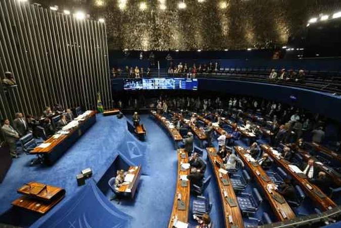 Se aprovado em dois turnos, o texto segue para análise dos deputados(foto: Fabio Rodrigues Pozzebom/Agência Brasil ) Se aprovado em dois turnos, o texto segue para análise dos deputados(foto: Fabio Rodrigues Pozzebom/Agência Brasil )
