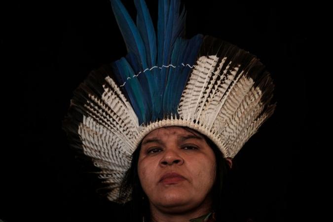 Ao lado de indígenas de outras países, Guajajara está em Nova York para assistir nesta semana ao fórum anual da ONU sobre temas indígenas(foto: YASUYOSHI CHIBA) Ao lado de indígenas de outras países, Guajajara está em Nova York para assistir nesta semana ao fórum anual da ONU sobre temas indígenas(foto: YASUYOSHI CHIBA)